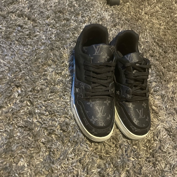 LV Trainer Sneaker - Picture 1 of 6